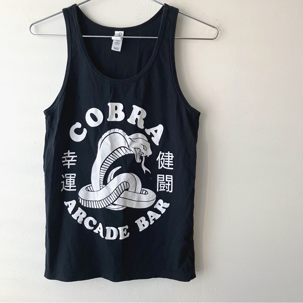 Cobra Arcade Bar Graphic Tank in Black
